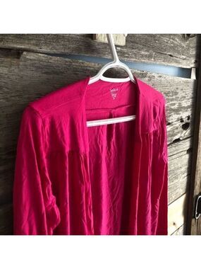 Splash Basic Size Med Bright pink cropped cardigan